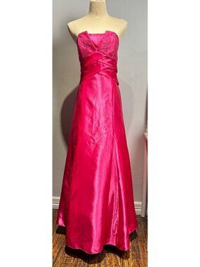 Fuchsia Jessica McClintock Y2k/90s Strapless / Floral Embroidery and Beading /